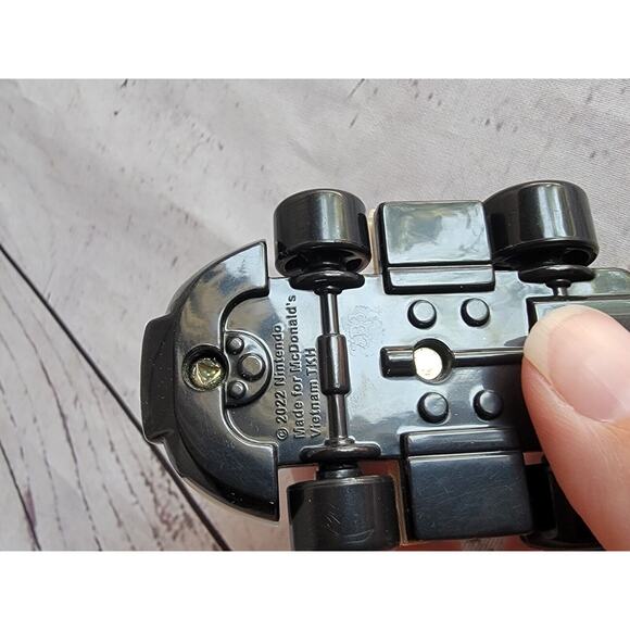 Super MARIO KART Toad NINTENDO 2014 McDonald's MUSHROOM CAR RACER Happy Meal Toy - Picture 5 of 5